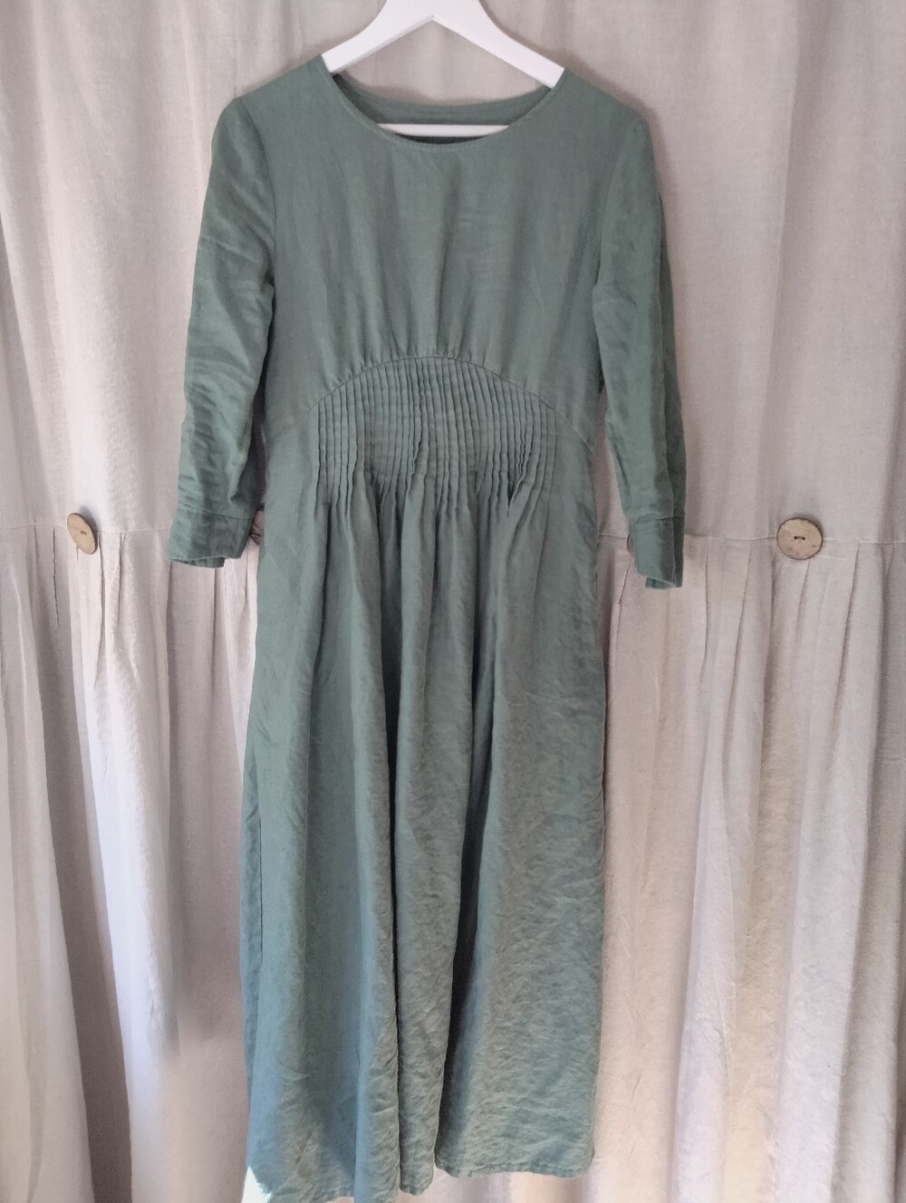 Women's linen Sage Green Long Sleeve Pleated Waist Dress
